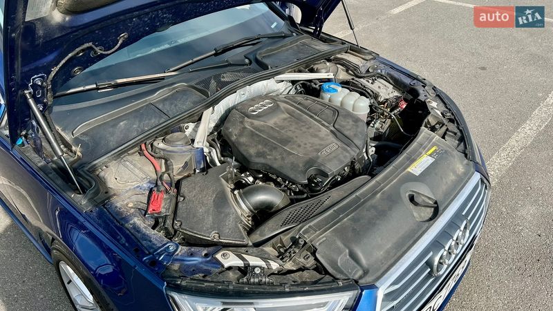 Седан Audi A4 2016 в Львові