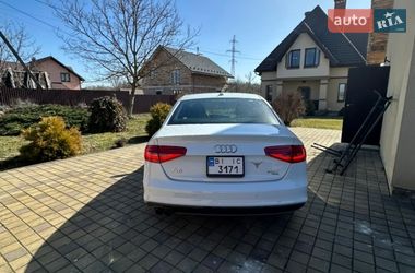 Седан Audi A4 2014 в Ивано-Франковске