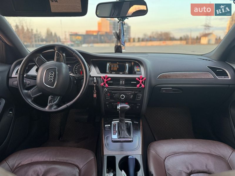 Седан Audi A4 2012 в Белогородке