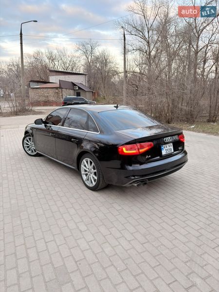 Седан Audi A4 2015 в Запорожье