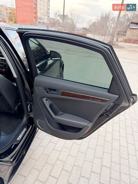 Седан Audi A4 2015 в Запорожье