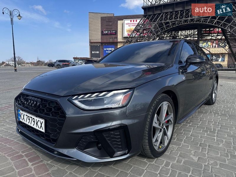 Седан Audi A4 2022 в Києві