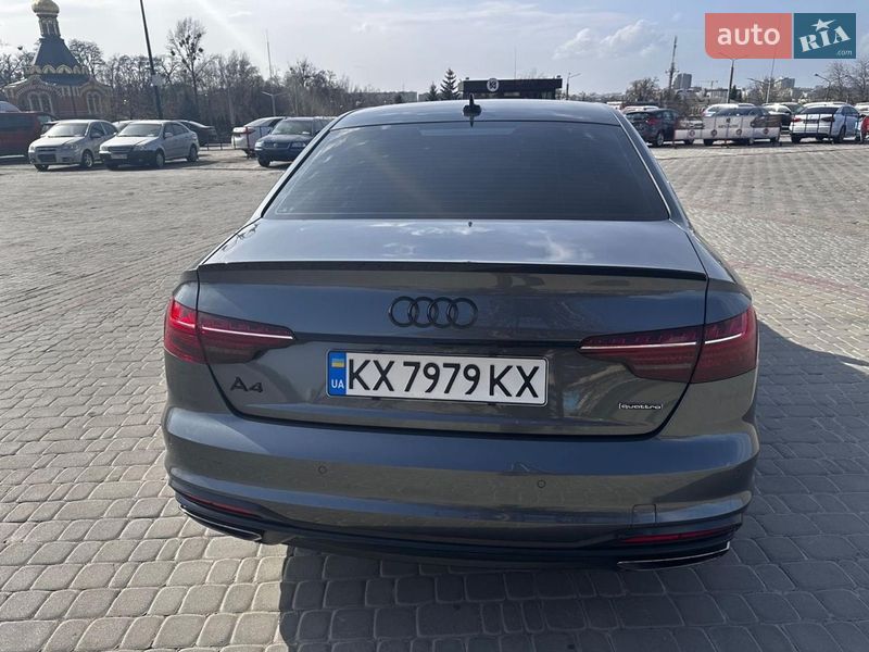 Седан Audi A4 2022 в Києві
