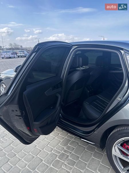 Седан Audi A4 2022 в Києві