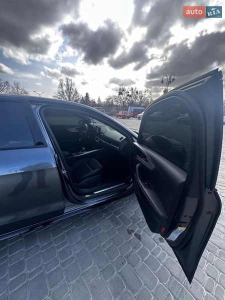 Седан Audi A4 2022 в Києві