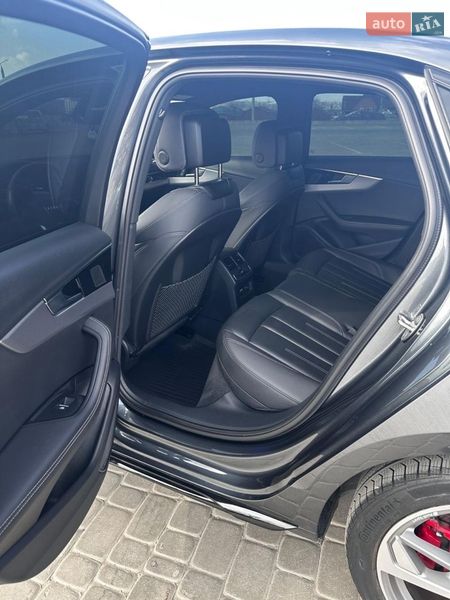 Седан Audi A4 2022 в Києві