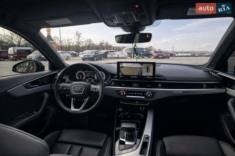 Седан Audi A4 2022 в Києві