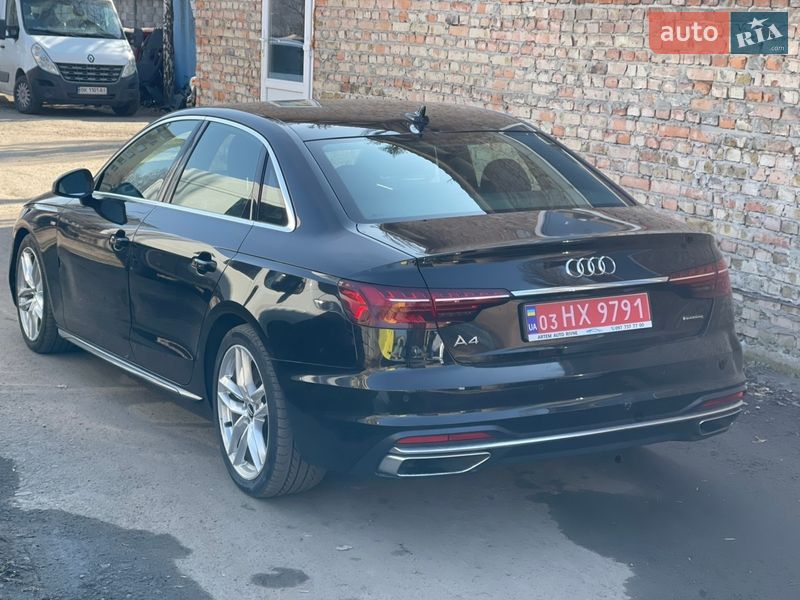 Седан Audi A4 2021 в Ровно