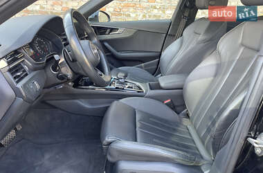Седан Audi A4 2021 в Ровно