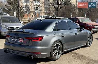 Седан Audi A4 2017 в Виннице