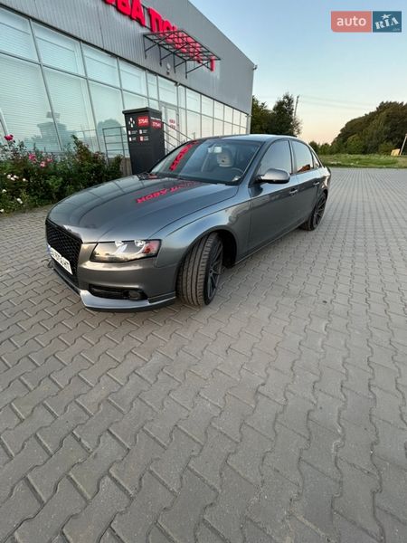 Седан Audi A4 2012 в Хмельницком