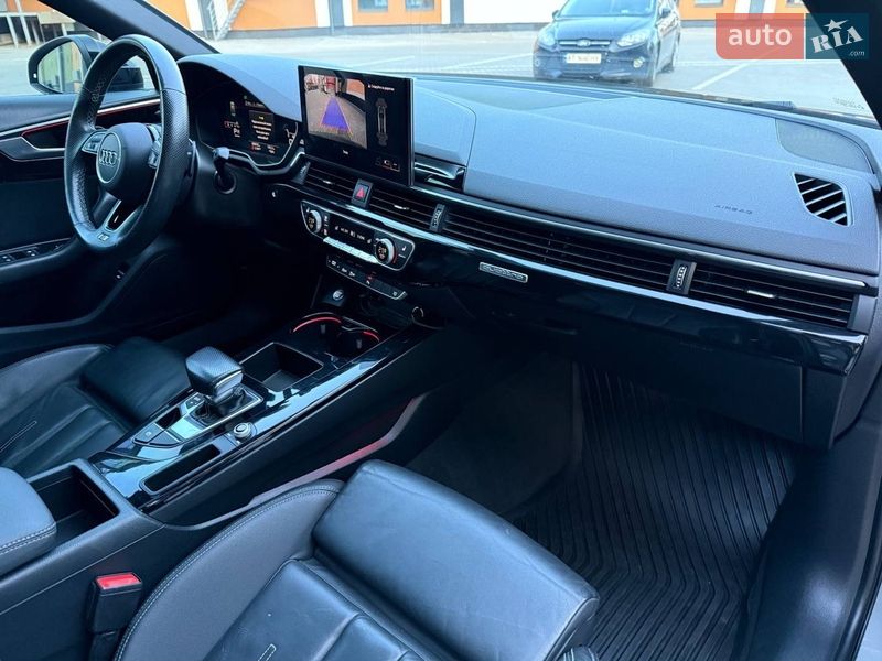 Седан Audi A4 2021 в Коломые