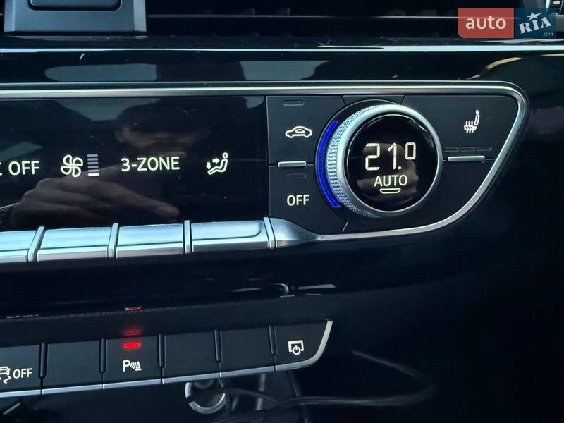 Седан Audi A4 2021 в Коломые