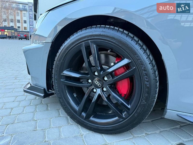 Седан Audi A4 2021 в Коломые