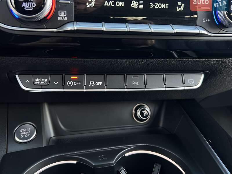 Універсал Audi A4 2016 в Дрогобичі