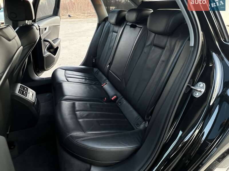 Універсал Audi A4 2016 в Дрогобичі