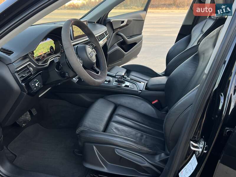 Універсал Audi A4 2016 в Дрогобичі