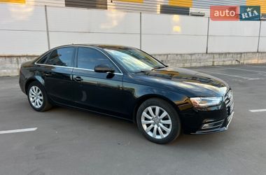 Седан Audi A4 2012 в Киеве