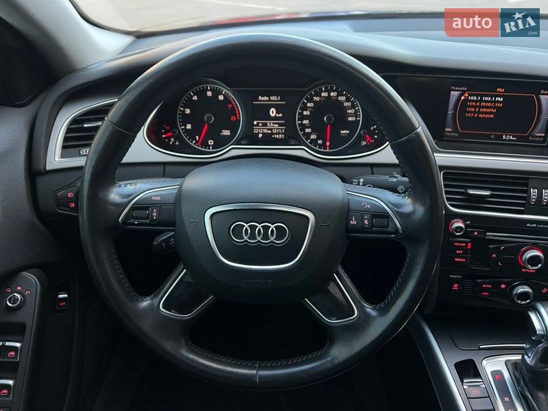 Седан Audi A4 2012 в Киеве