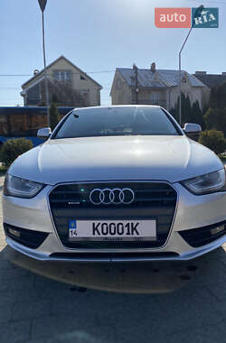 Седан Audi A4 2012 в Ужгороді
