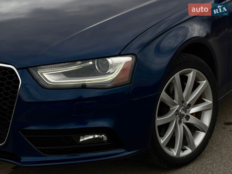 Седан Audi A4 2012 в Тернополі