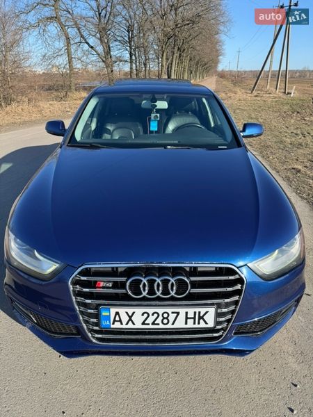 Седан Audi A4 2014 в Нежине