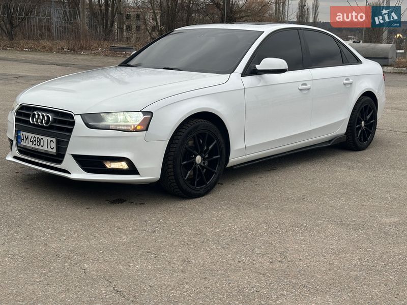 Седан Audi A4 2014 в Житомирі