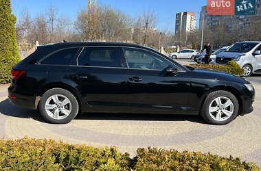 Универсал Audi A4 2016 в Львове