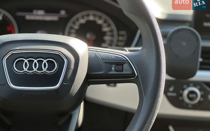 Універсал Audi A4 2016 в Львові