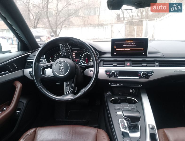 Седан Audi A4 2016 в Киеве
