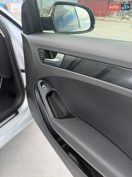 Седан Audi A4 2012 в Тернополі