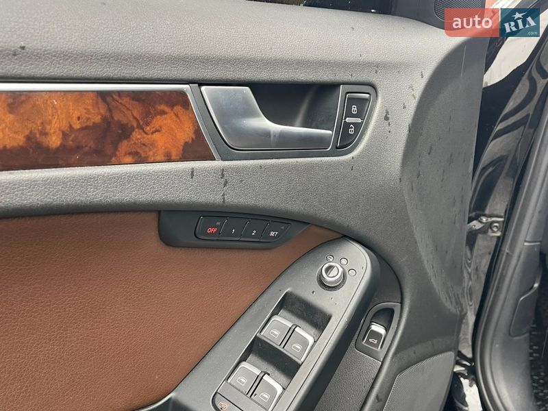 Седан Audi A4 2012 в Сумах