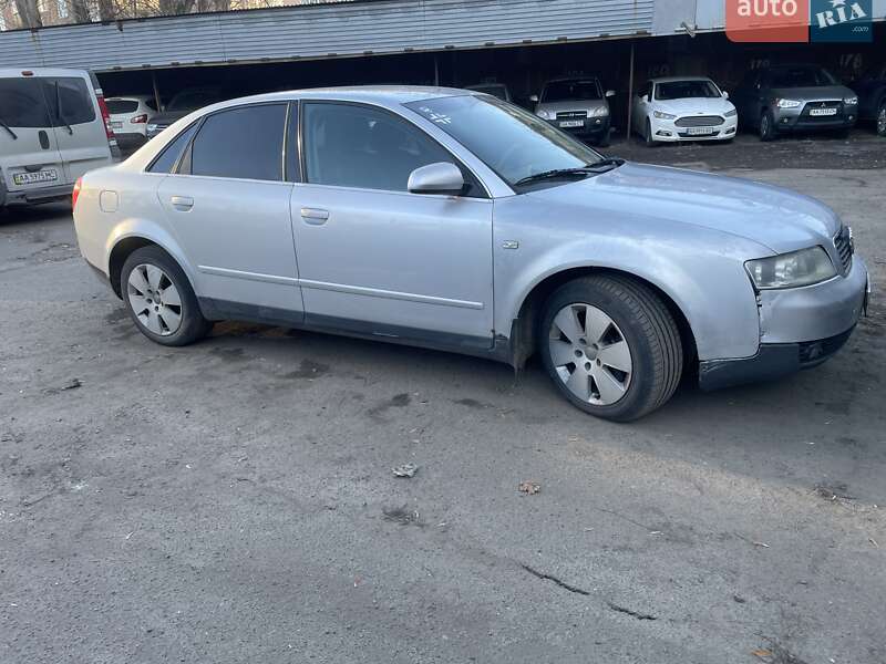 Седан Audi A4 2000 в Києві