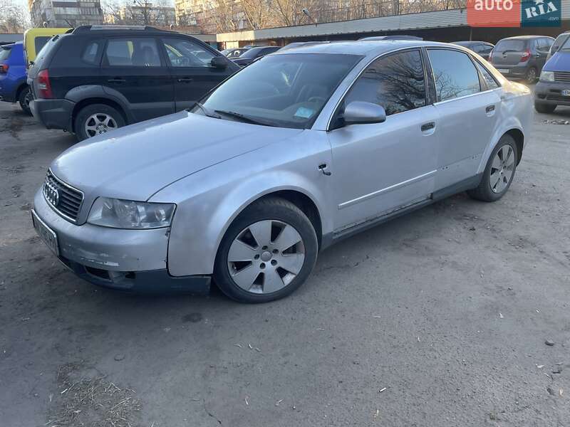 Седан Audi A4 2000 в Києві