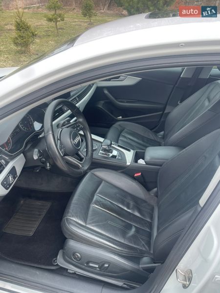 Седан Audi A4 2016 в Львові