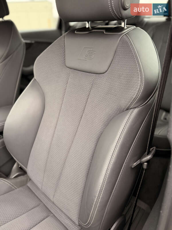 Седан Audi A4 2024 в Киеве