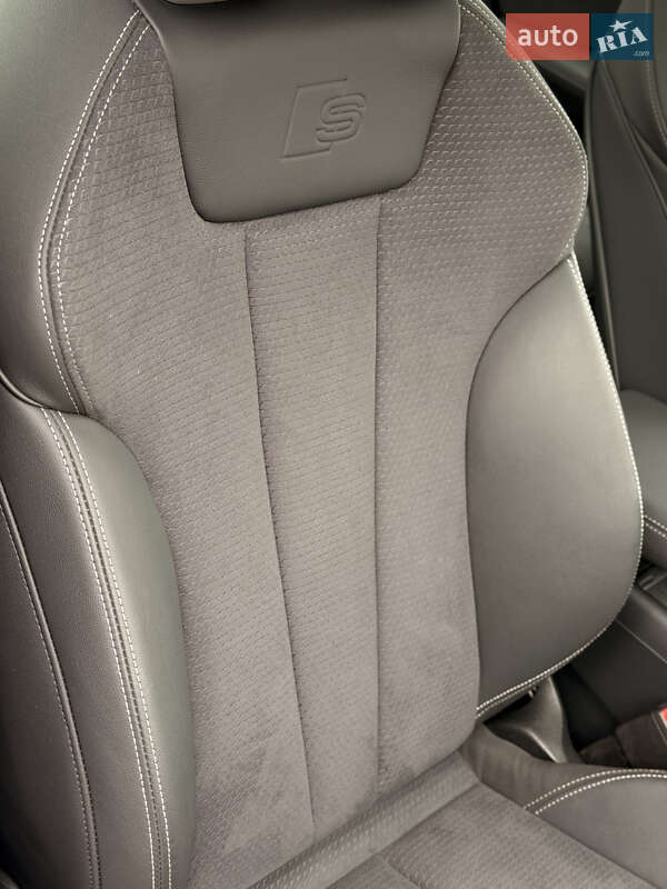 Седан Audi A4 2024 в Киеве