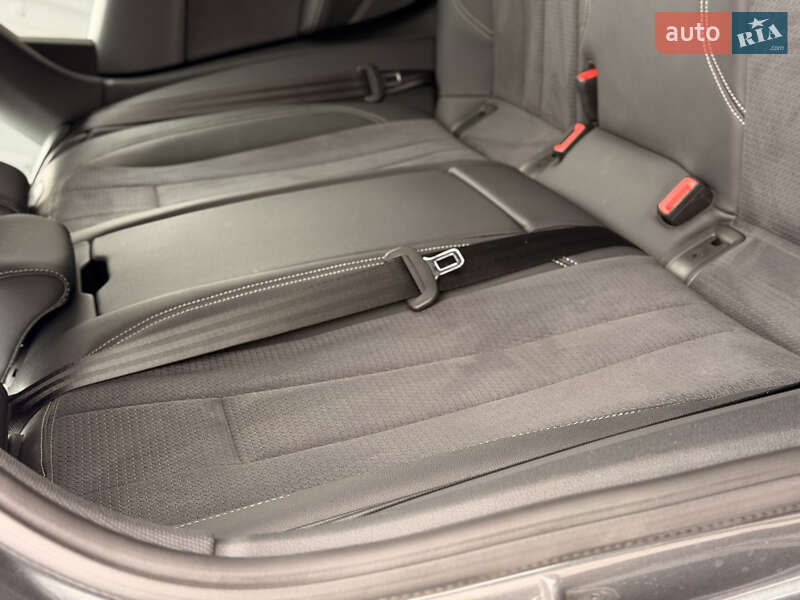 Седан Audi A4 2024 в Киеве