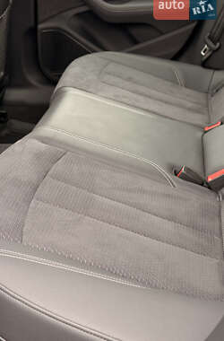 Седан Audi A4 2024 в Киеве