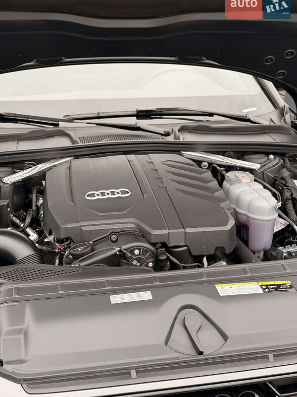 Седан Audi A4 2024 в Киеве