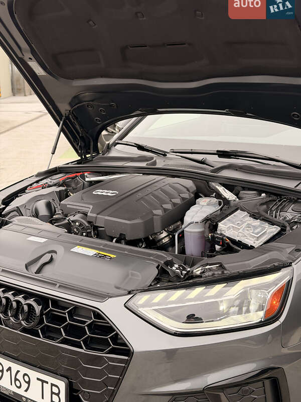 Седан Audi A4 2024 в Киеве