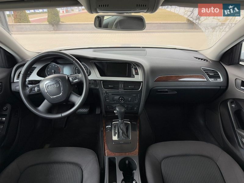Седан Audi A4 2009 в Одессе