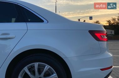 Седан Audi A4 2018 в Виннице