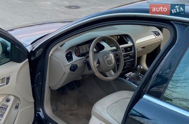 Седан Audi A4 2009 в Ирпене