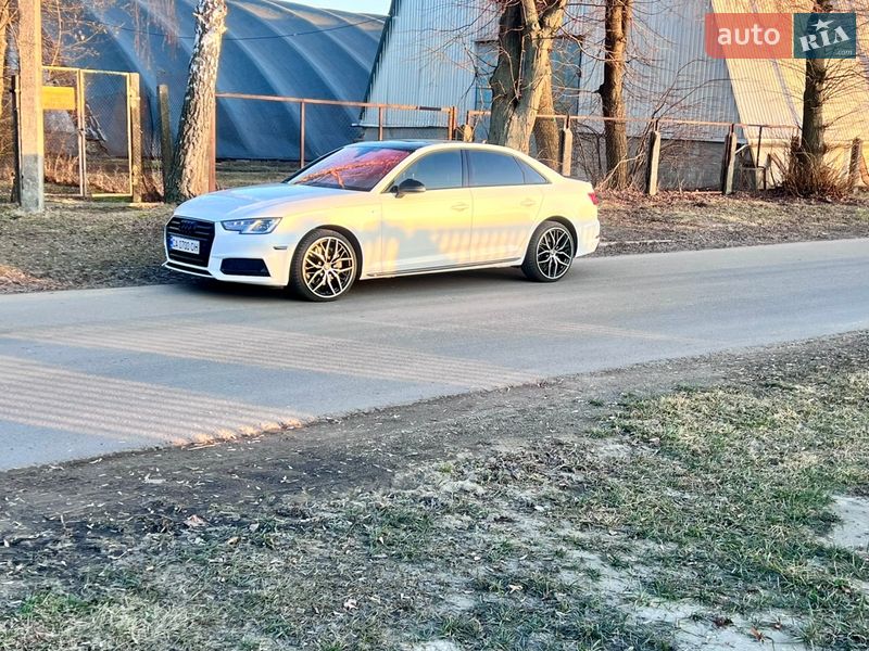 Седан Audi A4 2016 в Черкассах