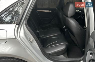 Седан Audi A4 2013 в Обухове