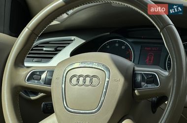 Седан Audi A4 2012 в Львове