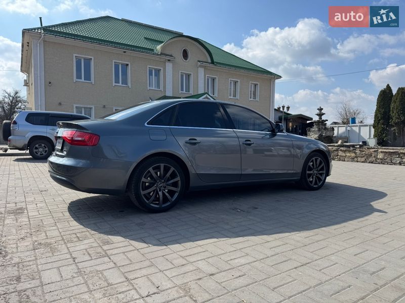 Седан Audi A4 2014 в Золотоноші