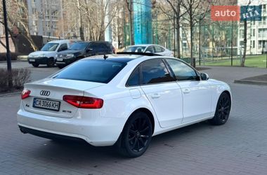 Седан Audi A4 2015 в Киеве