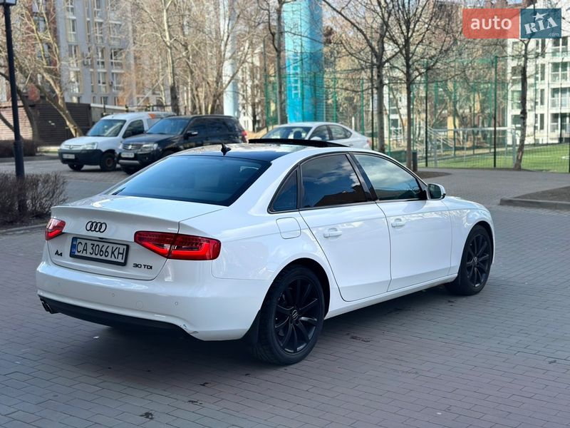 Седан Audi A4 2015 в Києві